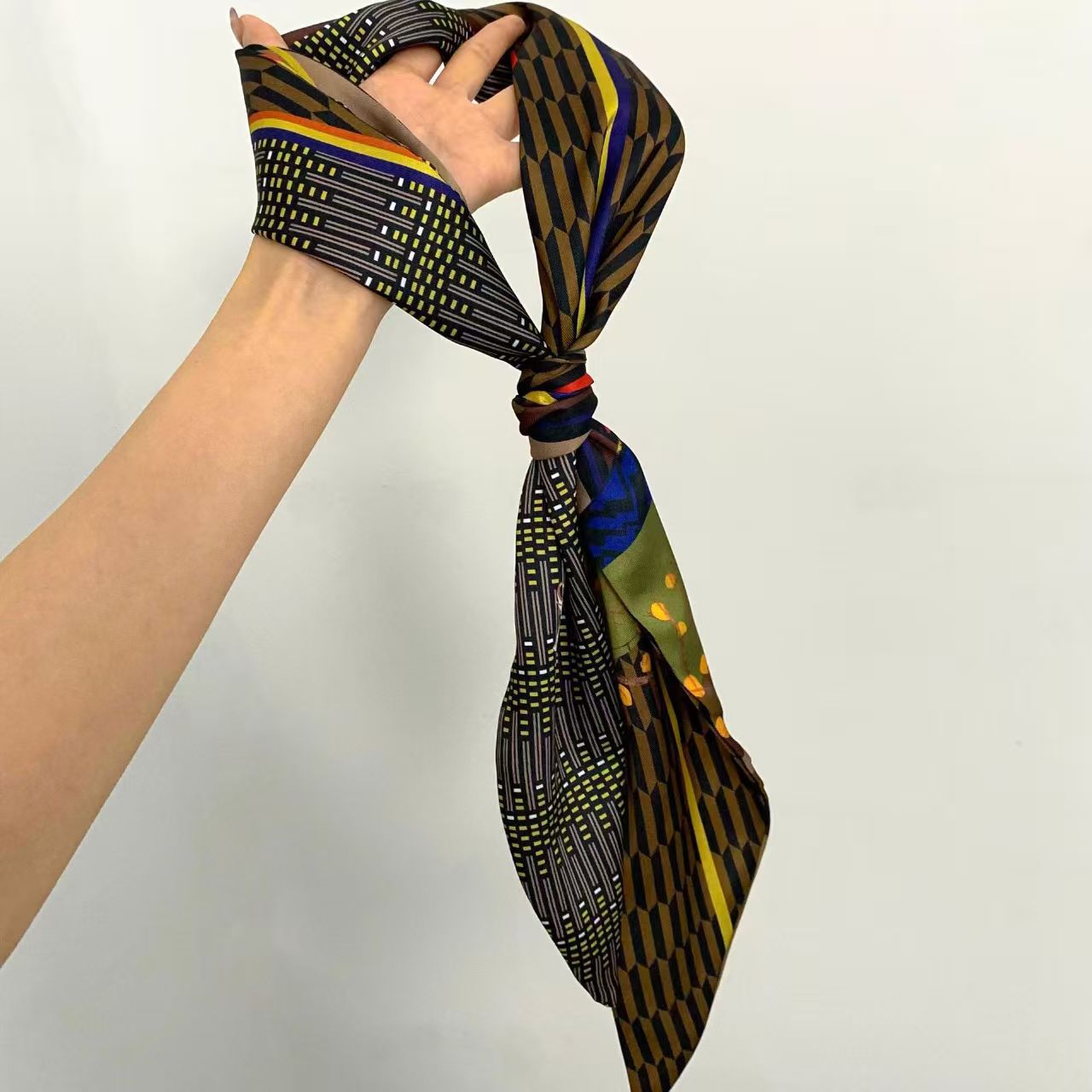 Foulard di lusso in seta satin - Ribbon Wired Satin recensione e prezzo